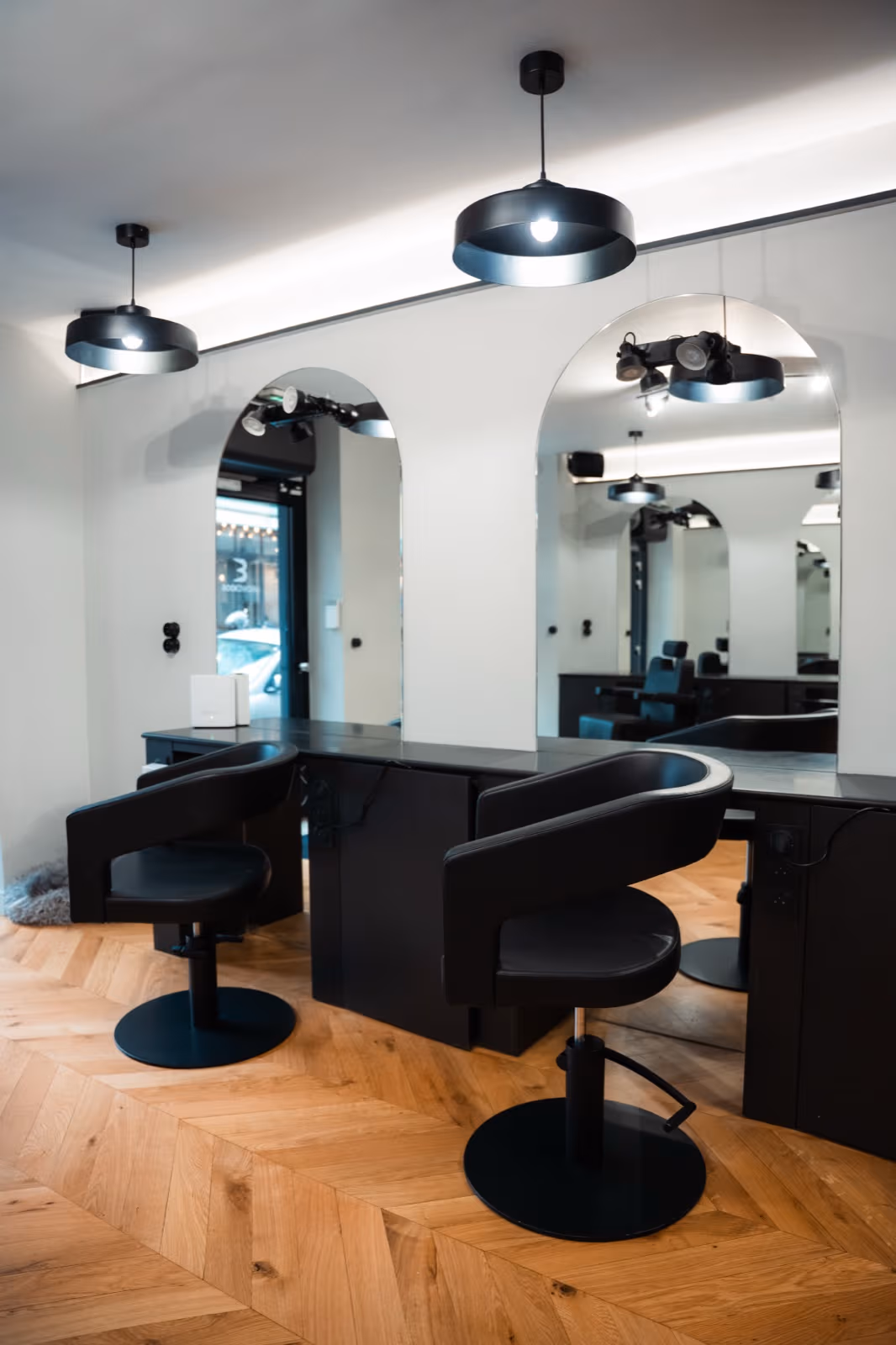 Postes de coiffage du salon MAME
